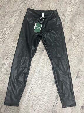 HALARA Black Faux Leather Leggings